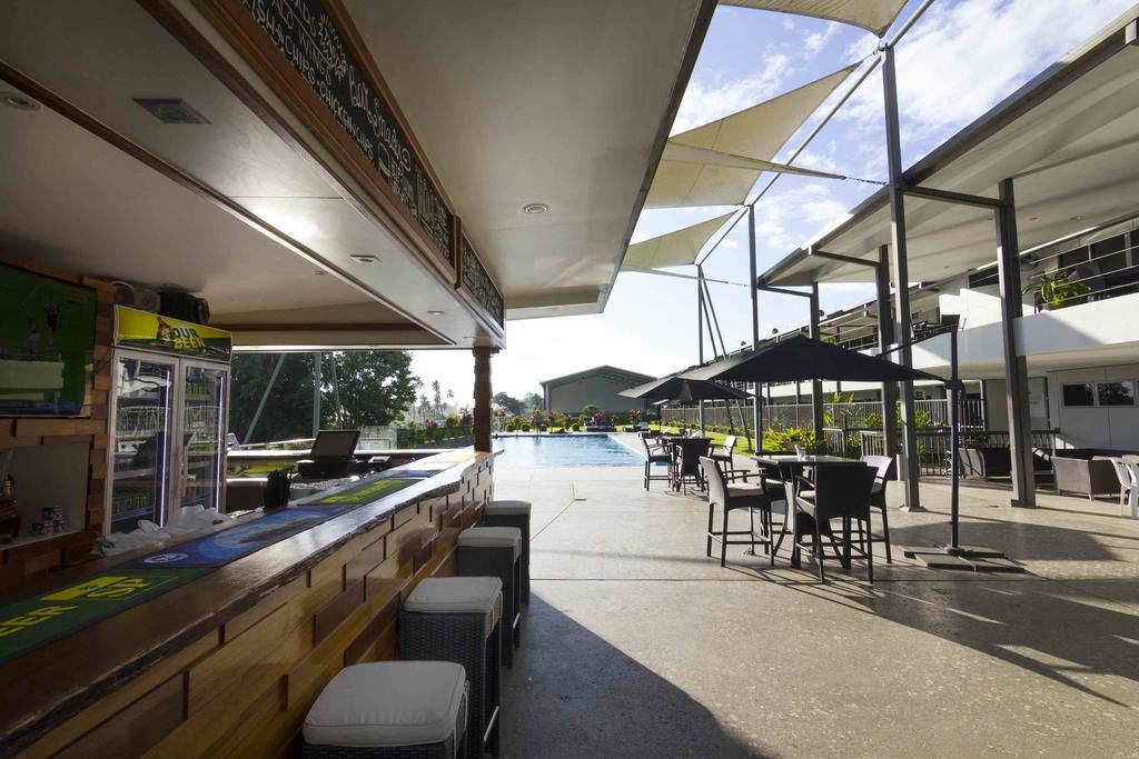 Crossroads Hotel Lae Omili Exterior foto